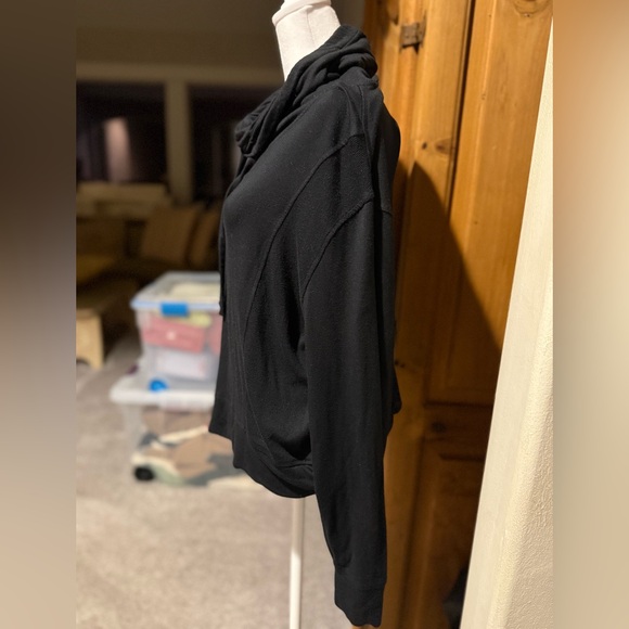 Athleta Womens Cowl Neck Sweatshirt Black Size: Medium - Picture 3 of 9